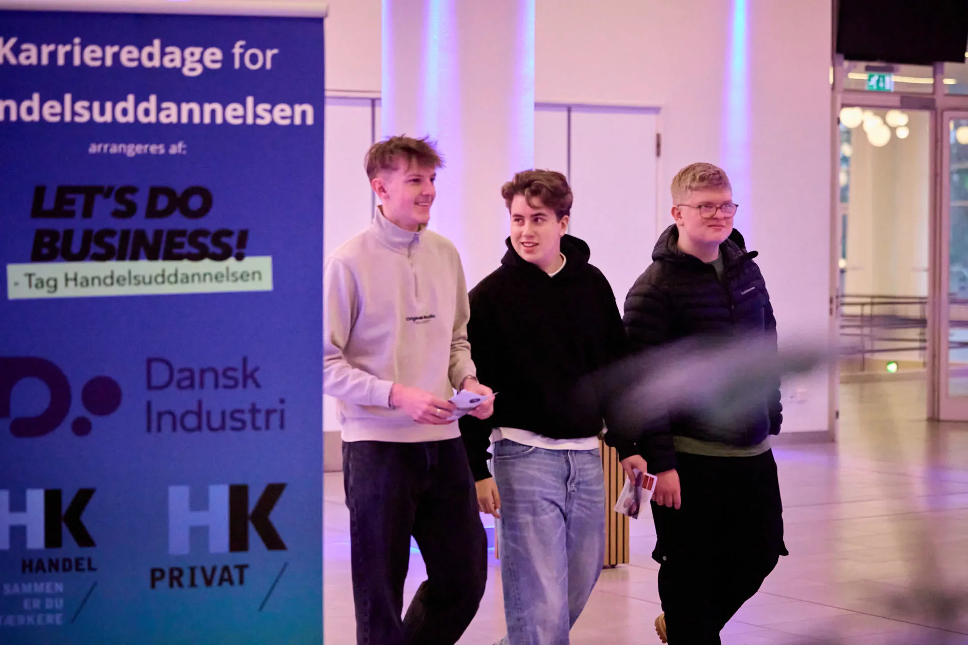 Eleever på vej til Karrieredage.jpg